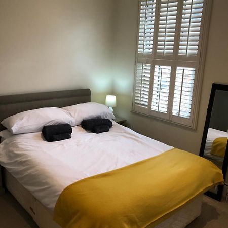 Stylish & Spacious 3 Bed Victorian House Sleeps Up To 7 - Near O2, Museums, Excel, Mazehill Station 12 Mins Direct Into London Bridge别墅 外观 照片