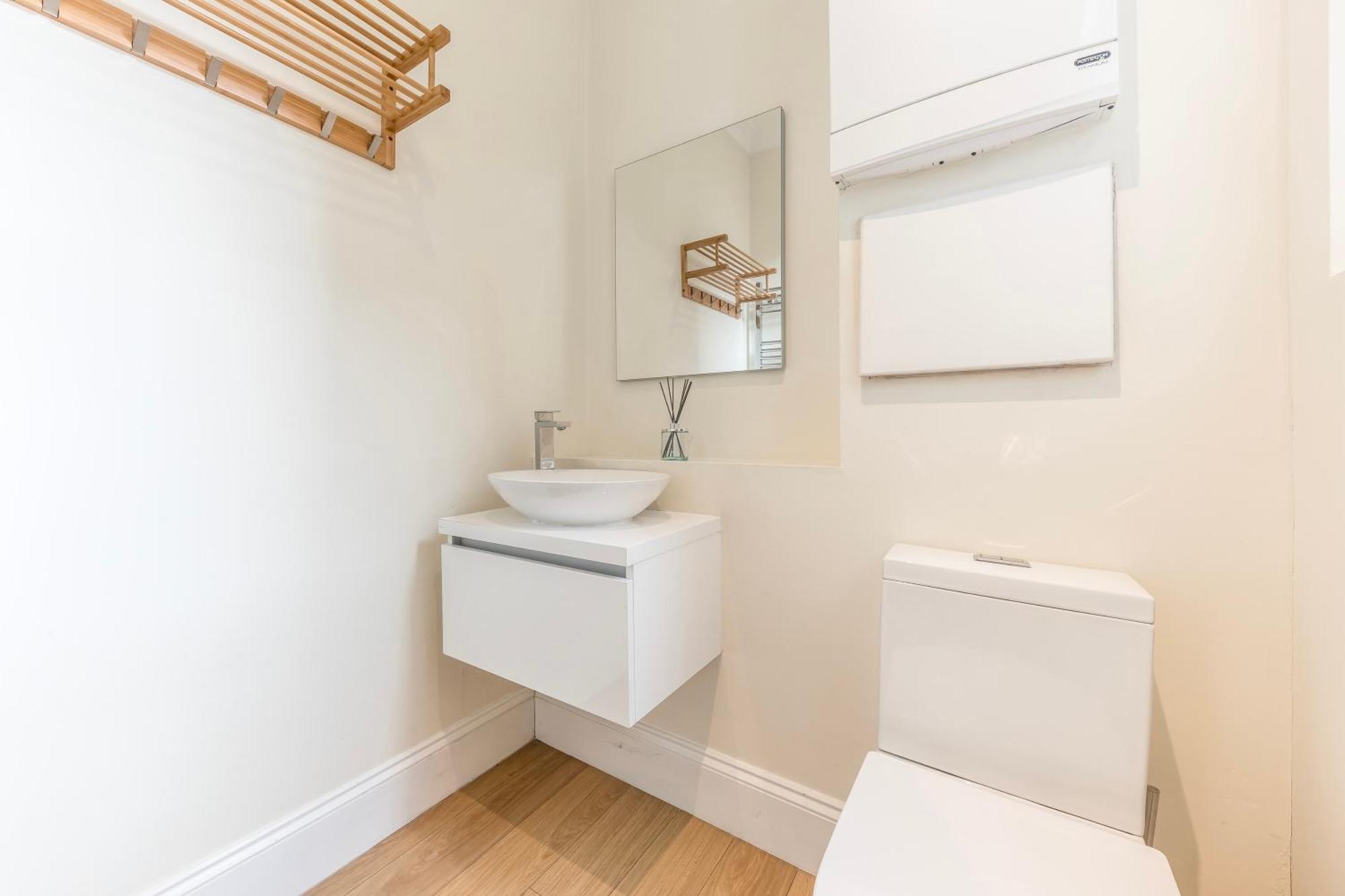 Stylish & Spacious 3 Bed Victorian House Sleeps Up To 7 - Near O2, Museums, Excel, Mazehill Station 12 Mins Direct Into London Bridge别墅 外观 照片