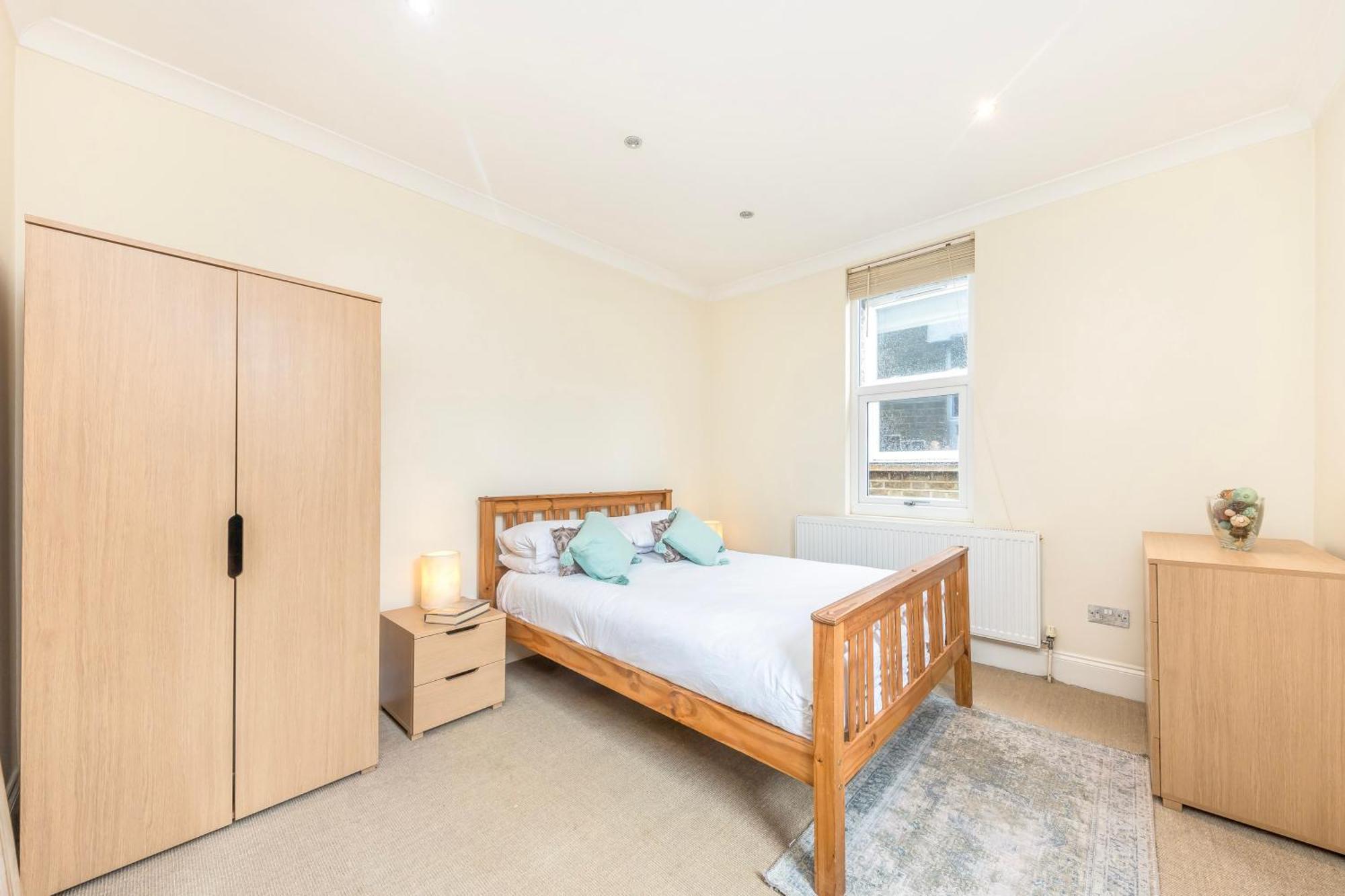 Stylish & Spacious 3 Bed Victorian House Sleeps Up To 7 - Near O2, Museums, Excel, Mazehill Station 12 Mins Direct Into London Bridge别墅 外观 照片